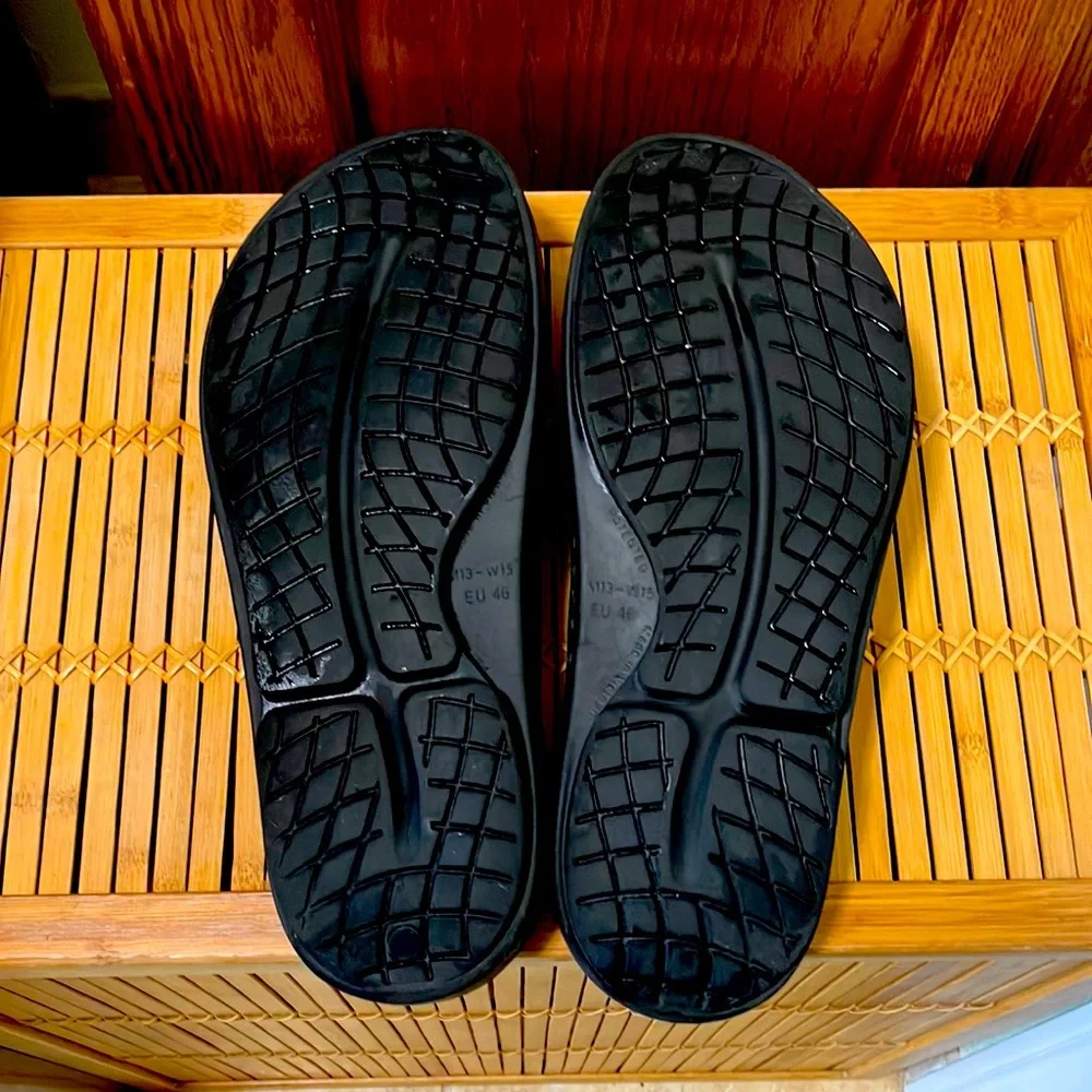 🖤🚶‍♂Oofos Black Toe Post Recovery Sandals Great Arch Support Sz M-13 W-15
